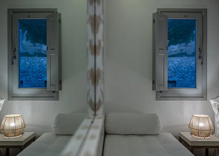 Anthis Mykonos Фанари